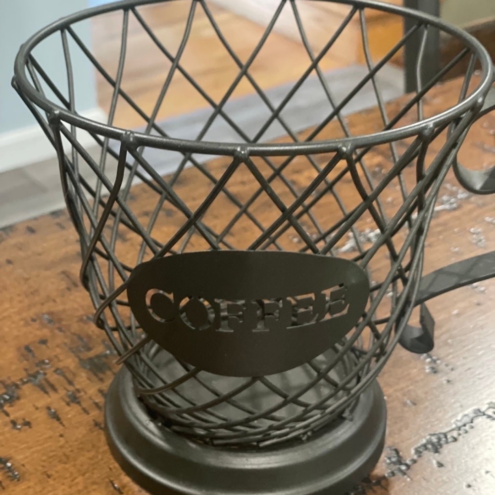 FINAL PRICE Metal Kuerig Coffee Pod Holder NWOT